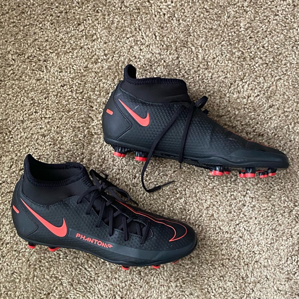 Nike Cleats - Women’s 6.5